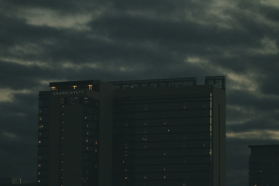 Photo godzilla mayor